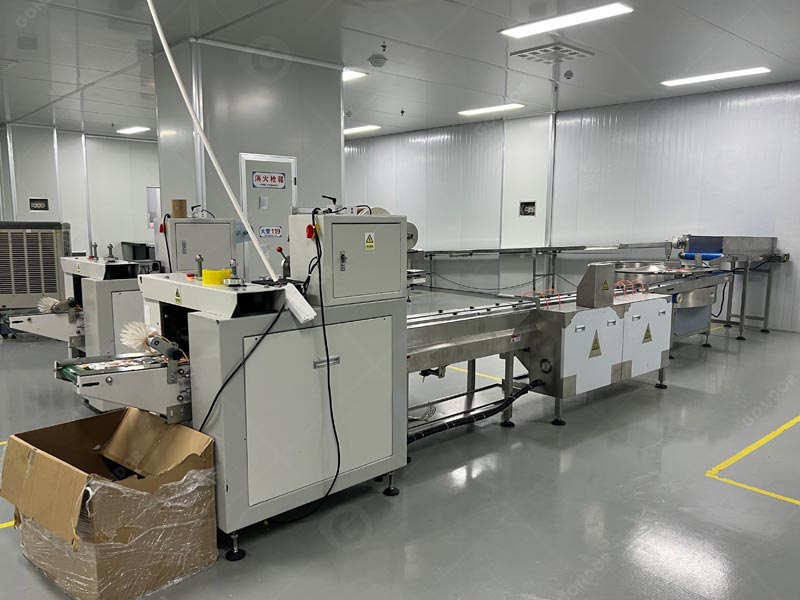 Custom - designed candy bar wrapping machine