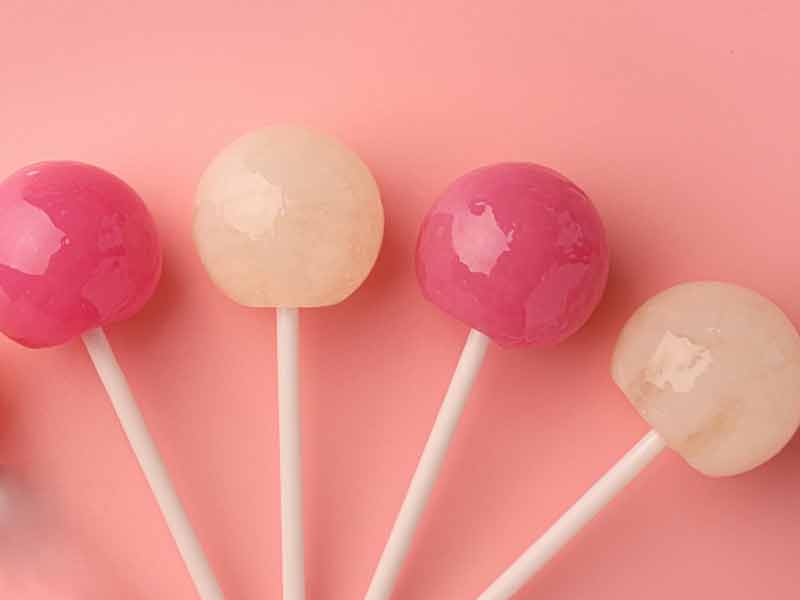 marshmallows vs lollipops for summer treats