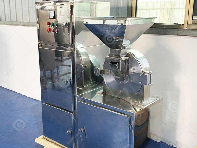 Energy-efficient cocoa bean roaster for industrial-scale roasting