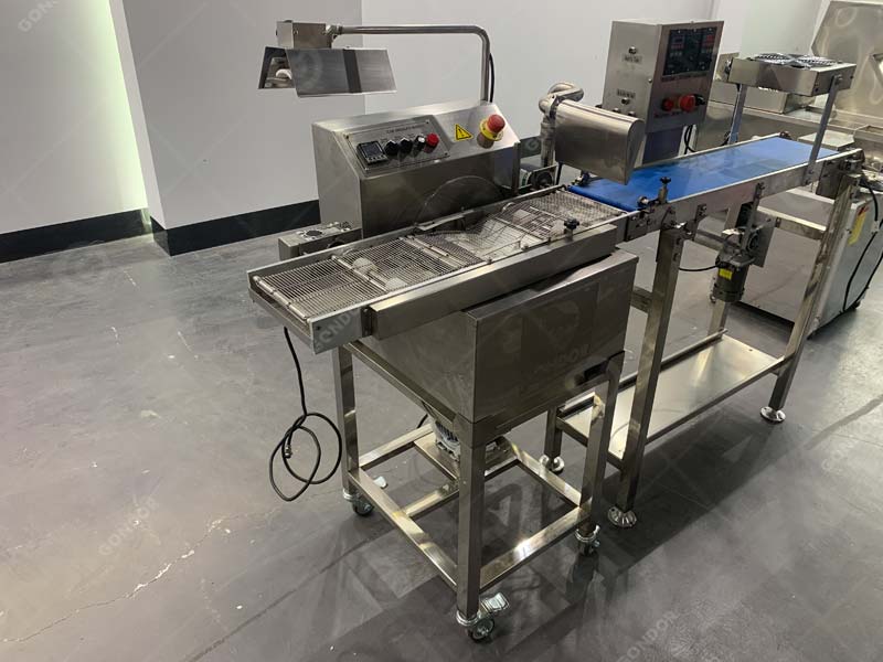 High - speed chocolate packaging machine