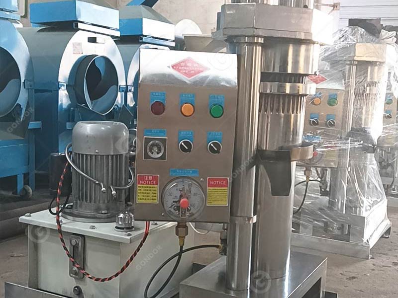 Chocolate Refinery Machine with Adjustable Parameters