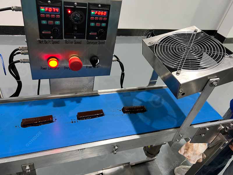 chocolate manufacturing equipment