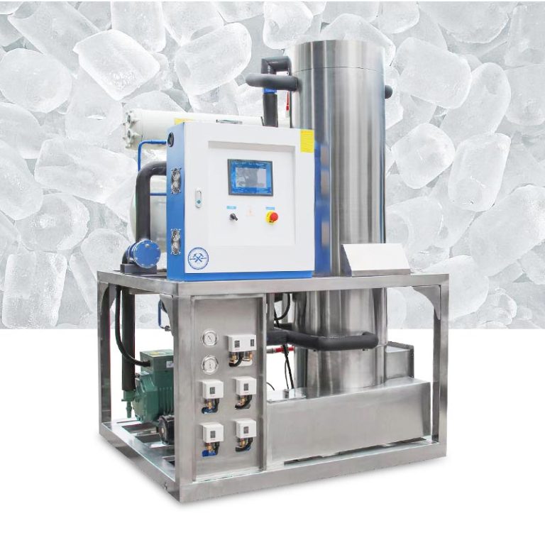 Energy - efficient ice tube machine for commercial beverage stores