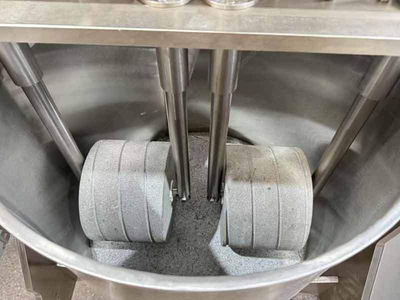 Melanger vs Conche Chocolate Machine: Which Is Best for Your Business?