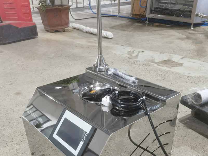 Even - heating table top chocolate melter