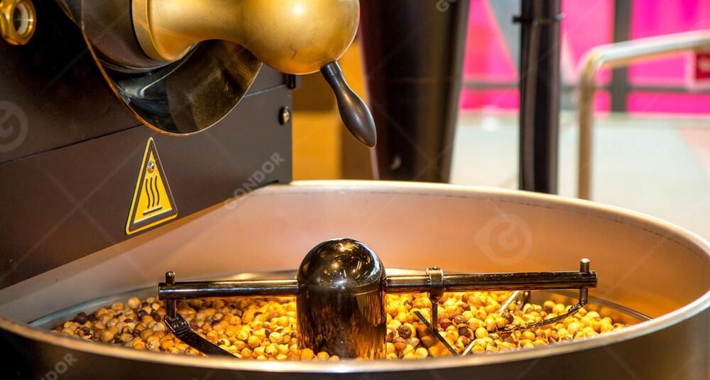 Add corn kernels to the popcorn maker