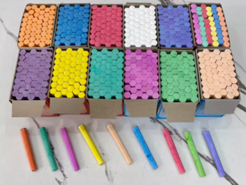 Chalk moulding machine for calcium carbonate and gypsum chalk