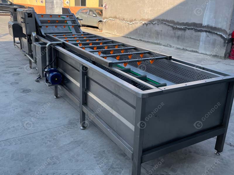 Bubble cleaning machine