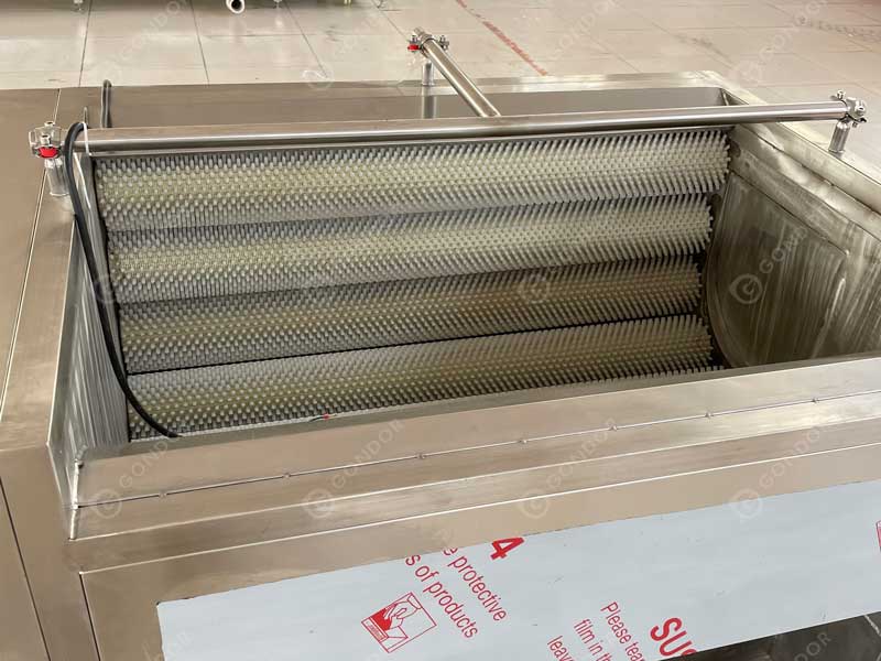 Vertical Brush Roller Cleaning Machine Detail