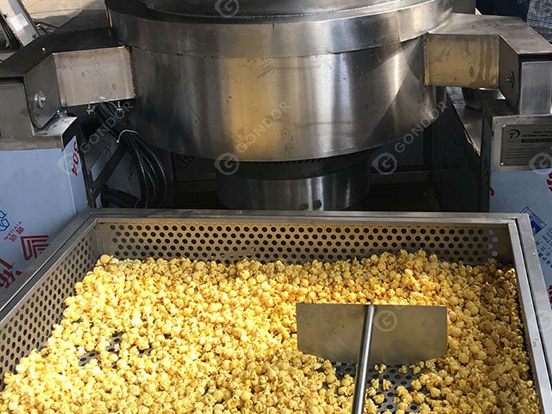 Commercial Popcorn Machine Live Shot1