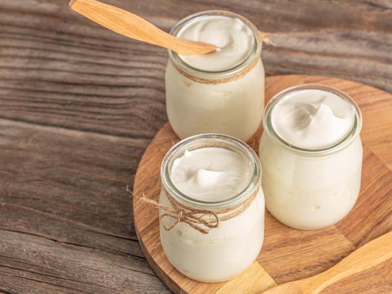 Unprocessed yogurt choices for a clean eating diet