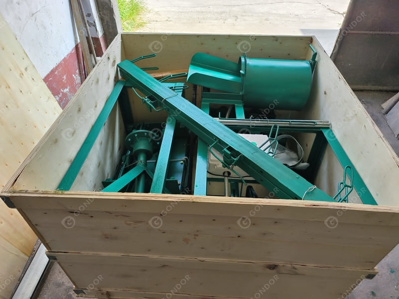 Chalk making machine shipped to Lomé, Togo
