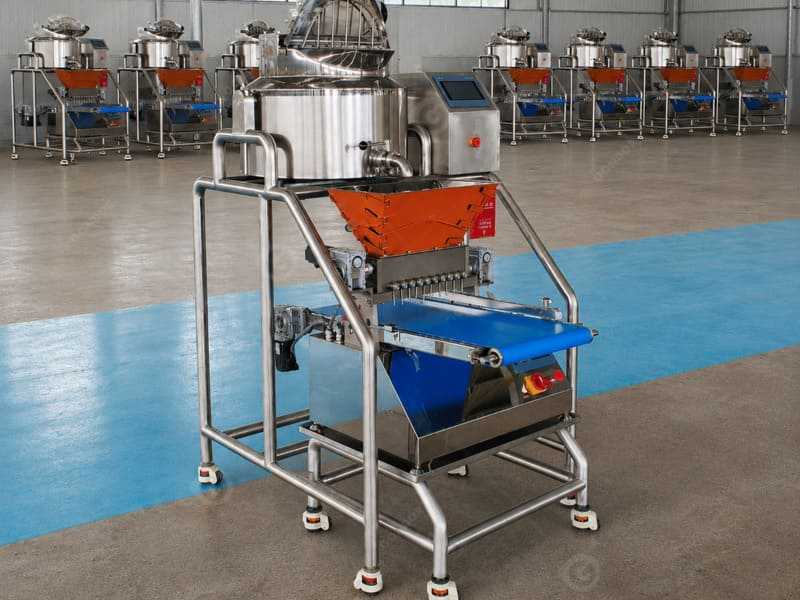 All-in-one cooking depositing machine detail cover