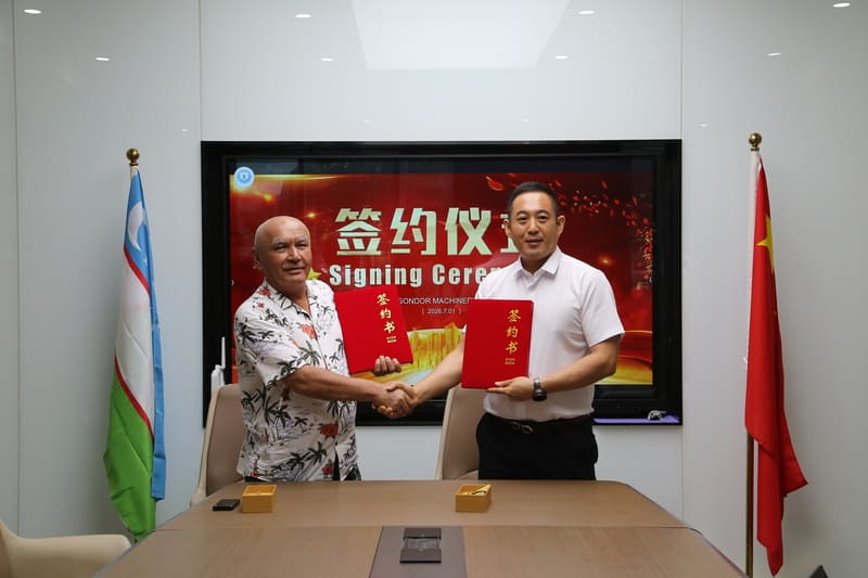 On-site Contract Signing for Oil Press Equipment