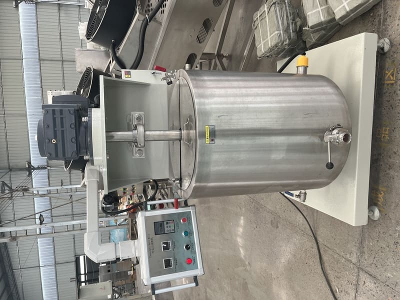 100 L (100 kg per batch) chocolate ball mill